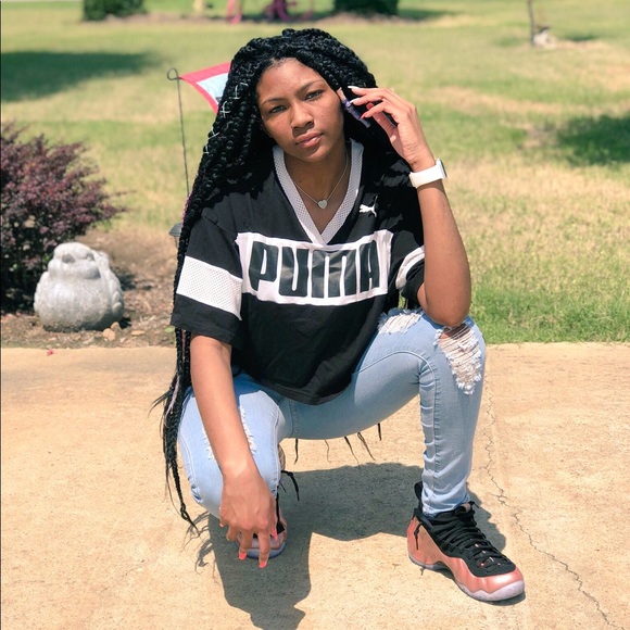 Meet your Posher, Madison - Picture 1 of 1